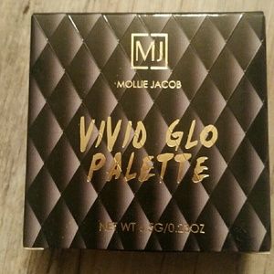 Vivid glow Palette